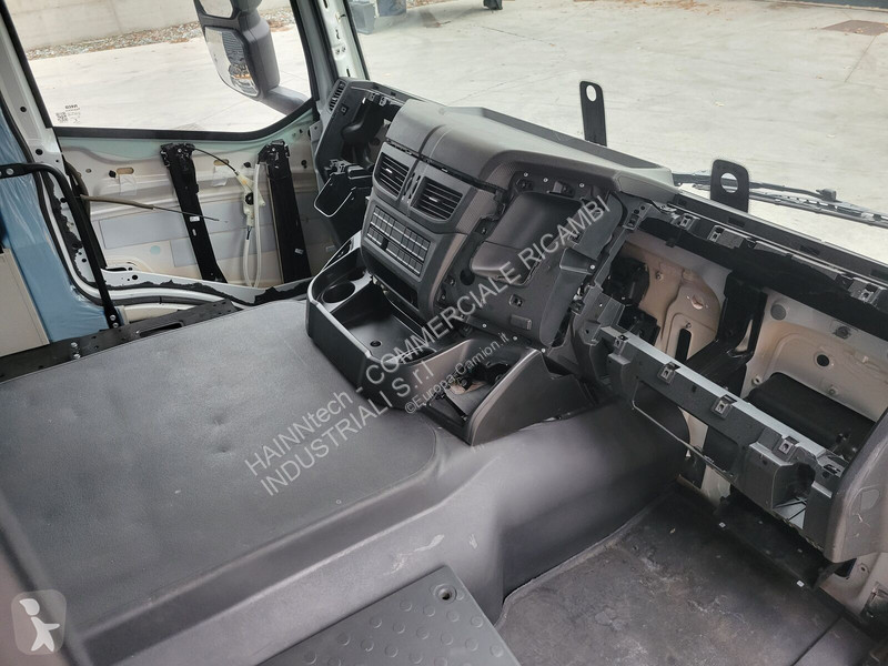 Pezzi di ricambio per mezzi pesanti Iveco S - T...