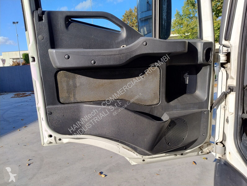 Pezzi di ricambio per mezzi pesanti Iveco...