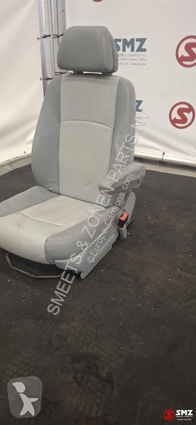 قطع غيار الآليات الثقيلة Mercedes Occ lot van 5...