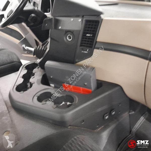 قطع غيار الآليات الثقيلة Mercedes Occ cabine...