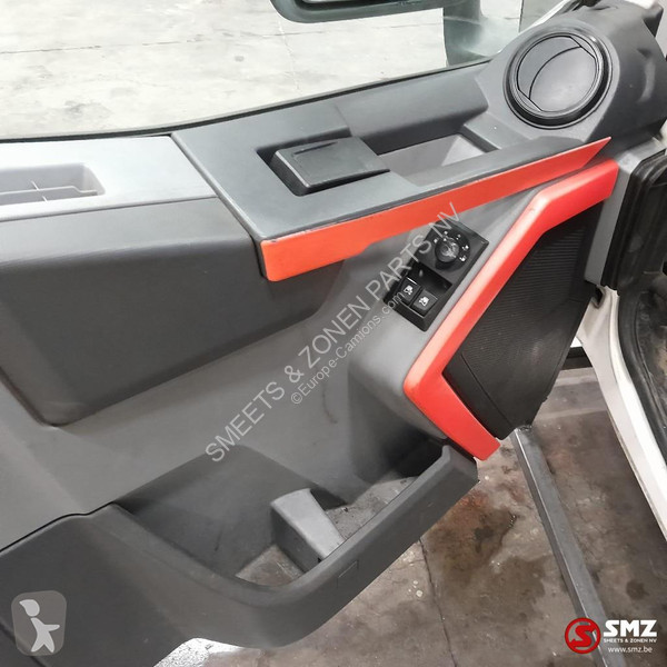 قطع غيار الآليات الثقيلة Renault Occ Cabine...