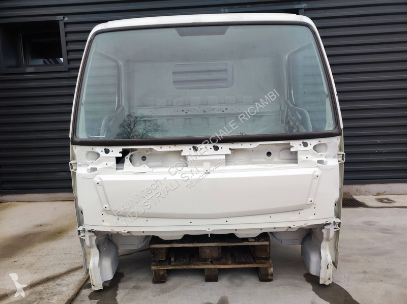 قطع غيار الآليات الثقيلة Mitsubishi Fuso FUSO 