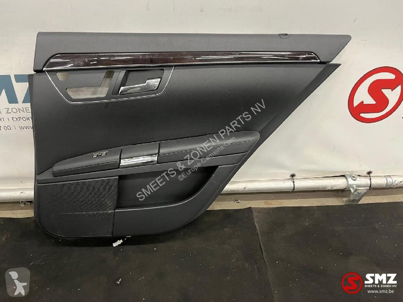 Pièces poids lourds Mercedes Occ set interieur...