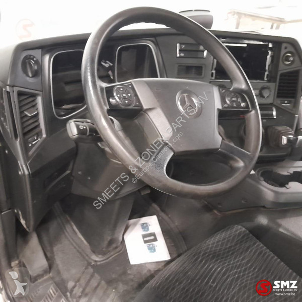 قطع غيار الآليات الثقيلة Mercedes Occ cabine...