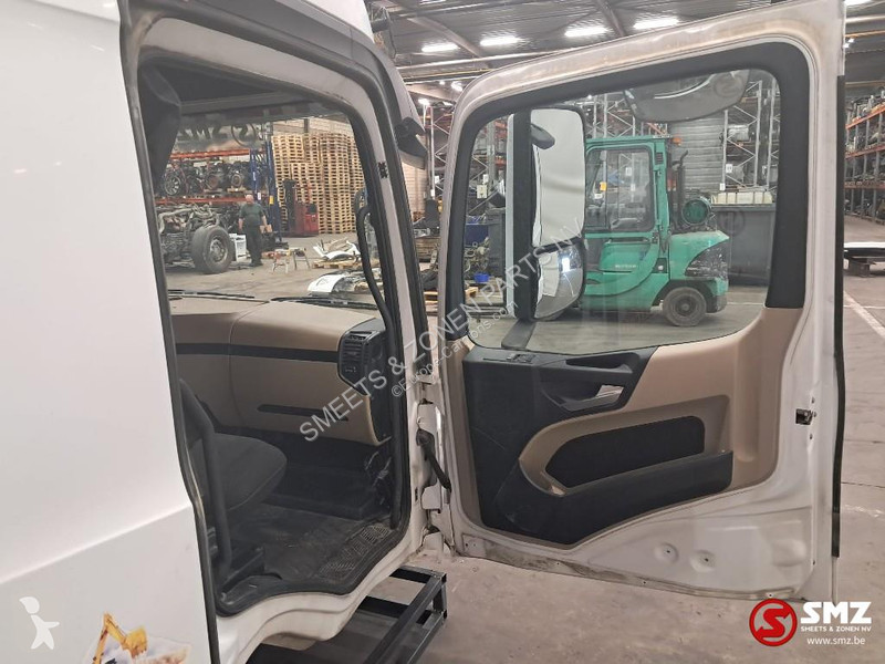 Piese camioane Mercedes Occ Cabine Mercedes...