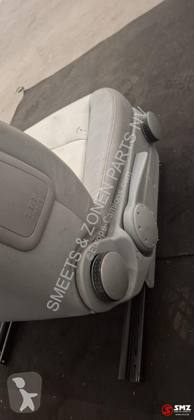 قطع غيار الآليات الثقيلة Mercedes Occ lot van 5...