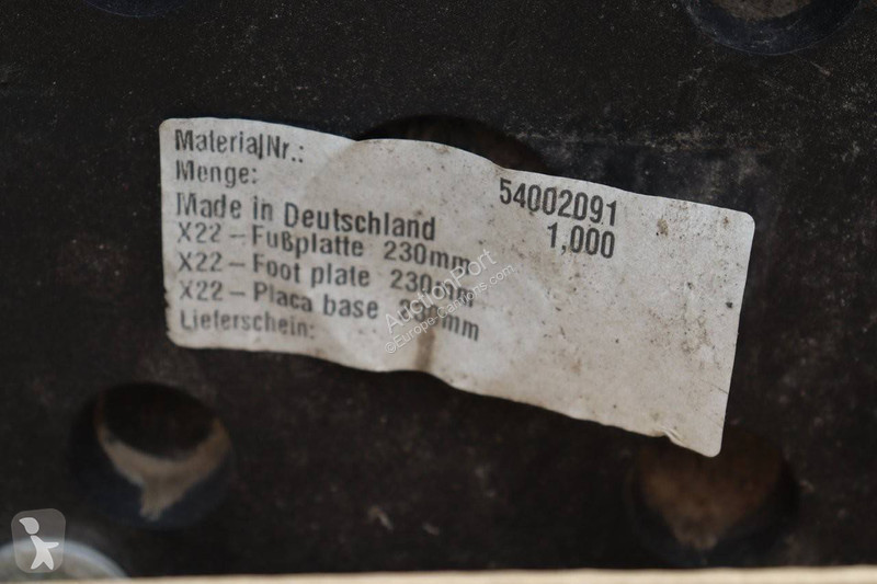 Vrachtwagenonderdelen Neuson Trilplaten