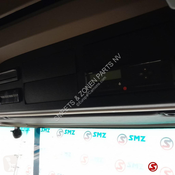 Pièces poids lourds Mercedes Occ cabine RHD...