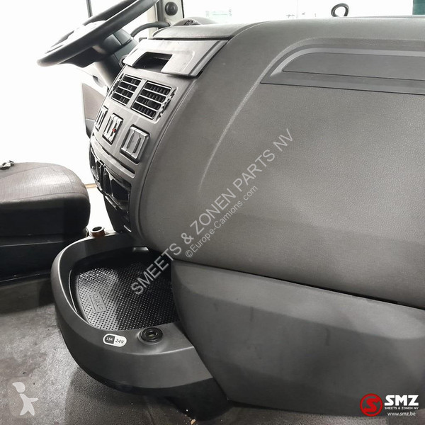 قطع غيار الآليات الثقيلة DAF Occ cabine DAF