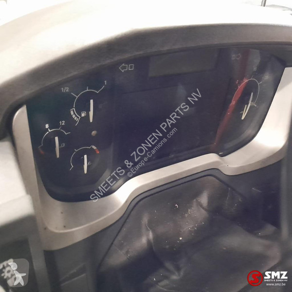 قطع غيار الآليات الثقيلة Renault Occ Cabine...