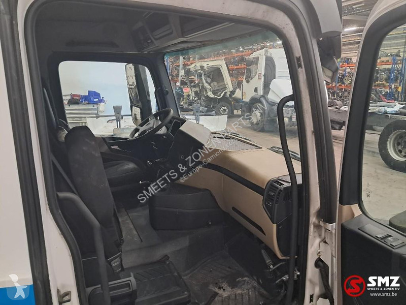 قطع غيار الآليات الثقيلة Mercedes Occ Cabine...