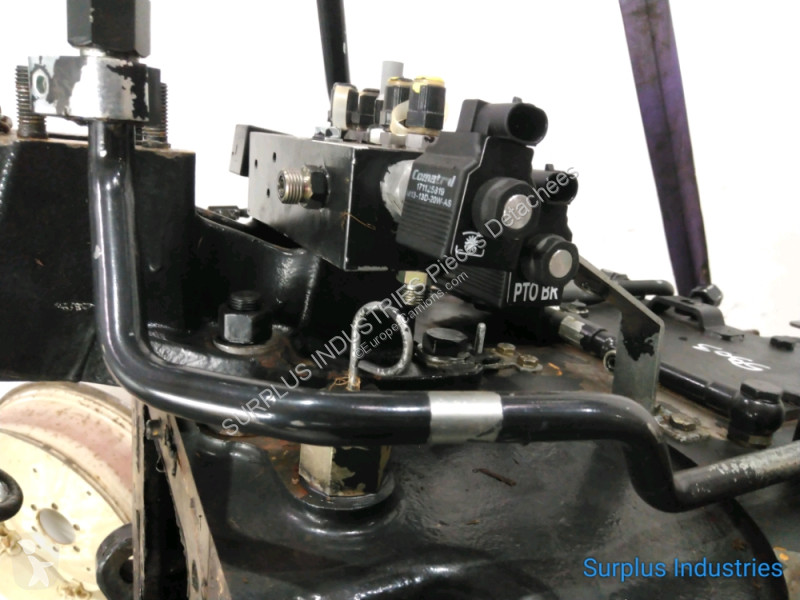 قطع غيار الآليات الثقيلة Deutz-Fahr AGROTRON...
