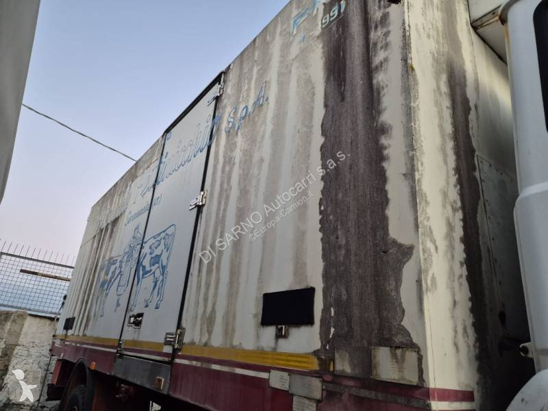قطع غيار الآليات الثقيلة Iveco