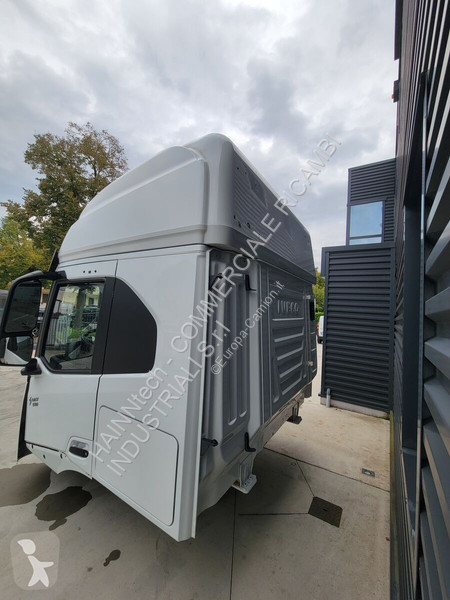 قطع غيار الآليات الثقيلة Iveco EURO 6 2019 ->