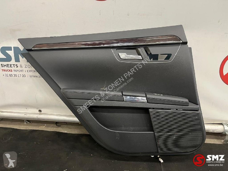 Pièces poids lourds Mercedes Occ set interieur...