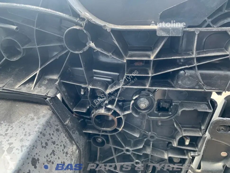 Pezzi di ricambio per mezzi pesanti Renault...
