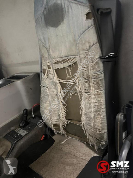قطع غيار الآليات الثقيلة Renault Occ cabine...