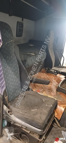 قطع غيار الآليات الثقيلة DAF Occ cabine DAF 95 XF