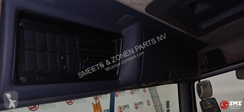 قطع غيار الآليات الثقيلة Renault Occ cabine...
