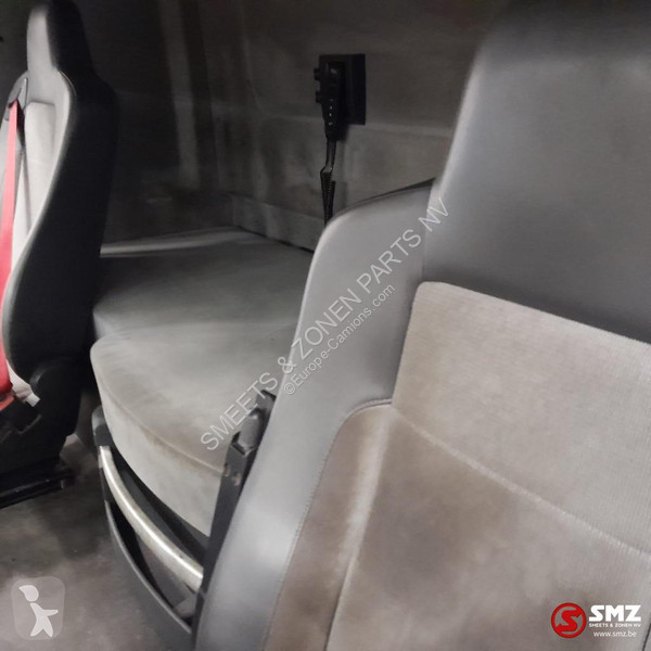 قطع غيار الآليات الثقيلة Renault Occ Cabine...