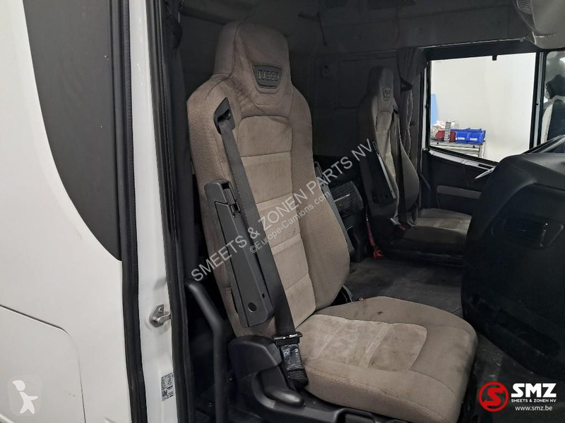 قطع غيار الآليات الثقيلة Iveco Occ Cabine Iveco