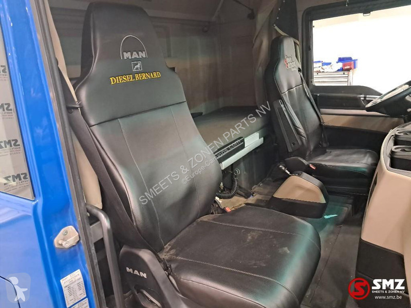 قطع غيار الآليات الثقيلة MAN Occ Cabine MAN  F99L