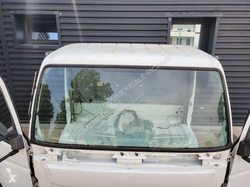 قطع غيار الآليات الثقيلة Mitsubishi Fuso CANTER...