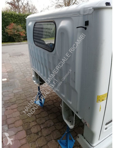 Pièces poids lourds Nissan 2697