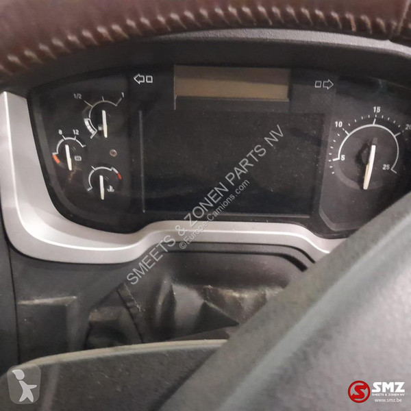 Náhradní díly pro kamiony Renault Occ cabine...