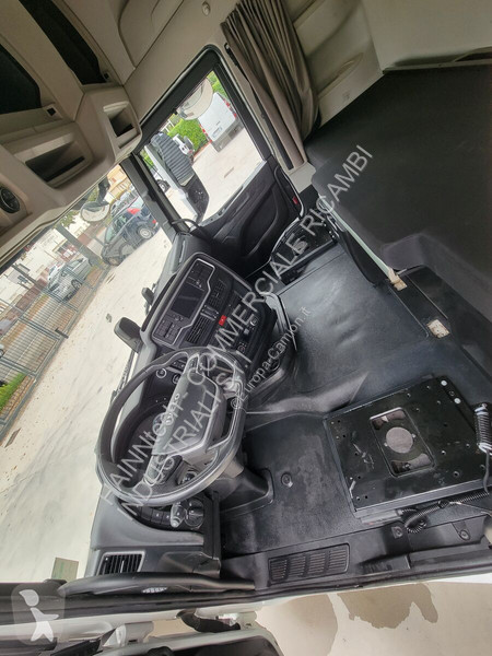 قطع غيار الآليات الثقيلة Iveco EURO 6 2019 ->