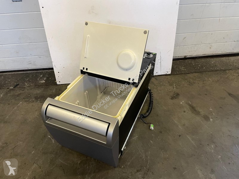 Reservdelar lastbilar DAF 18451 KOELKAST 40 LITER