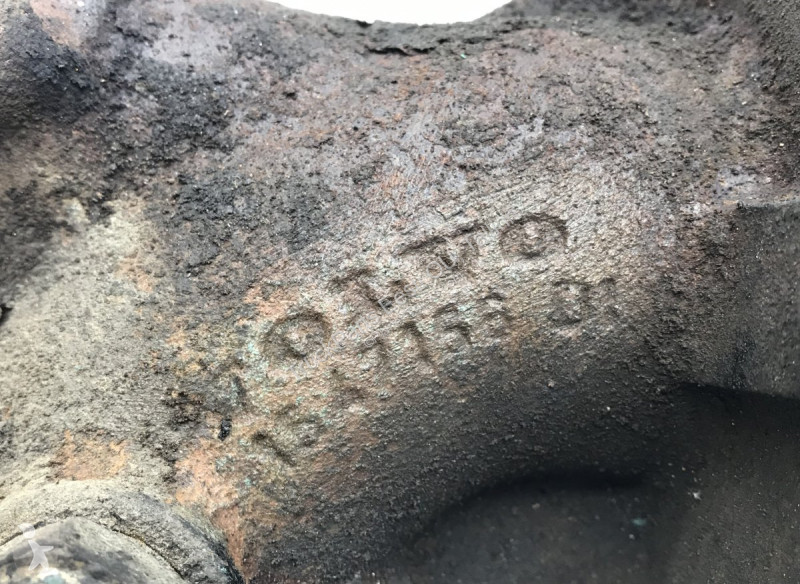 قطع غيار الآليات الثقيلة Volvo (01.93-)
