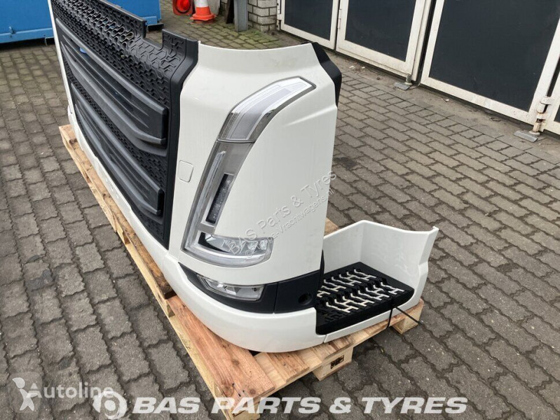 Vrachtwagenonderdelen Volvo Pare-chocs  4B pour...