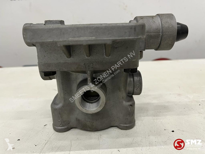 Pièces poids lourds Wabco Brake valve - trailer...