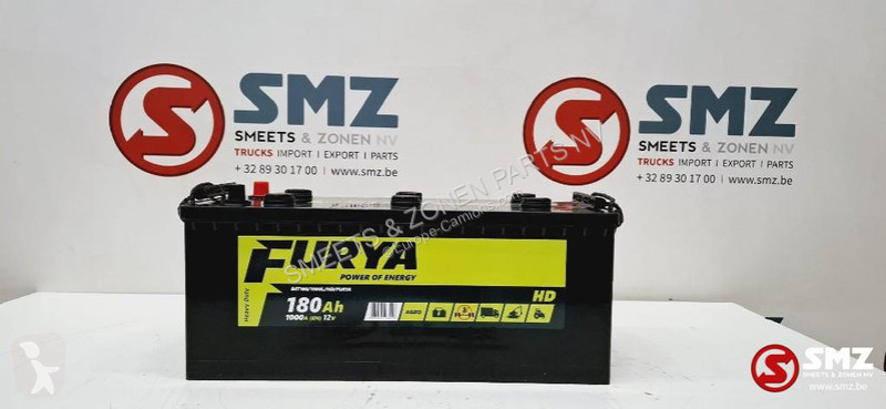 Reservdelar lastbilar  Batterij 180Ah/900A HD