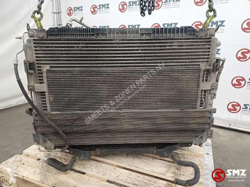Pièces poids lourds Mercedes Occ radiator +...