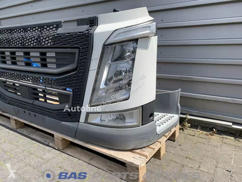 Vrachtwagenonderdelen Volvo Pare-chocs  4 pour...