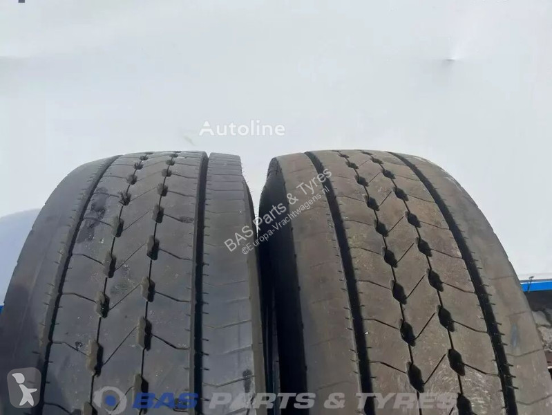 Reservdelar lastbilar Goodyear 315/70R22.5 Kmax...