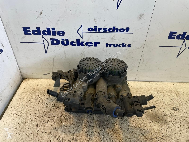 Pièces poids lourds Renault 7422225566 EBS...