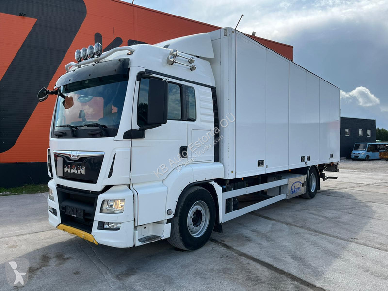 Camion MAN 18.400 4x2 ADR AT / BOX L=8189 mm
