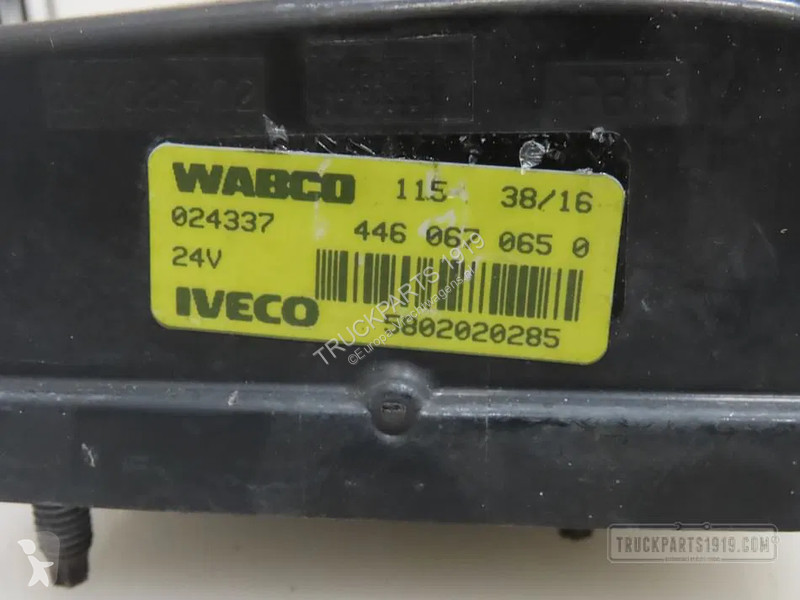 Pièces poids lourds Iveco 5802020285 Afstandsradar