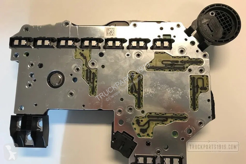 Pièces poids lourds Mercedes A0002704300...