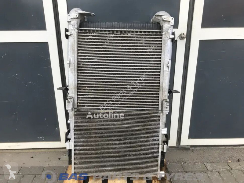 Reservdelar lastbilar Renault Radiateur de...