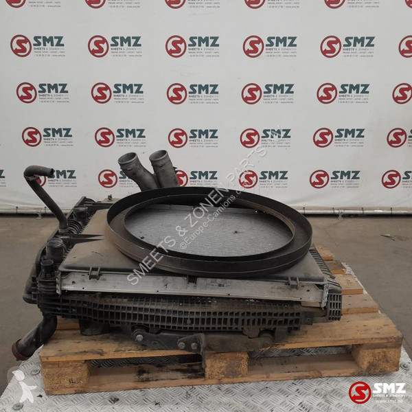 Pièces poids lourds Mercedes Occ radiator +...