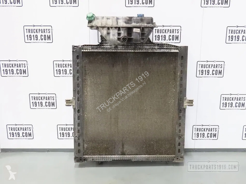 Reservdelar lastbilar MAN 81.06101-6809 Radiateur