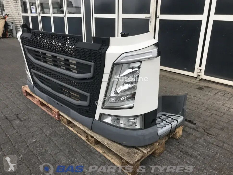 Reservdelar lastbilar Volvo Pare-chocs 4 pour...