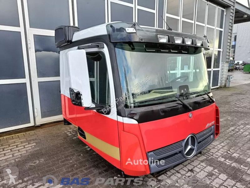Peças pesados Mercedes Cabine  MP4 ClassicSpace...