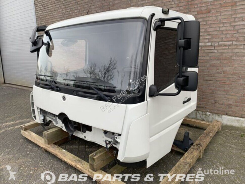 Pièces poids lourds Mercedes Cabine MP4...
