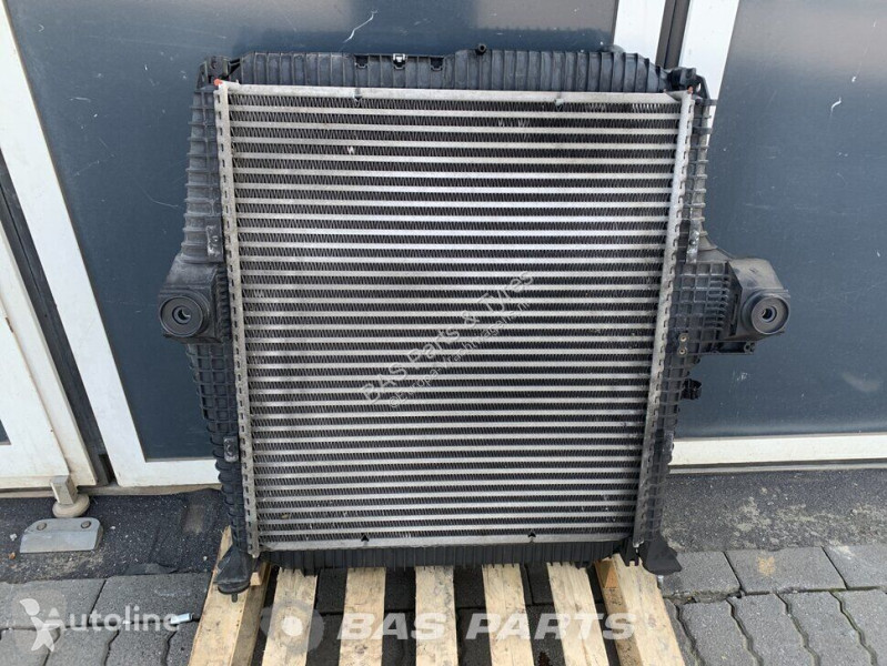 Pièces poids lourds Mercedes Radiateur de...