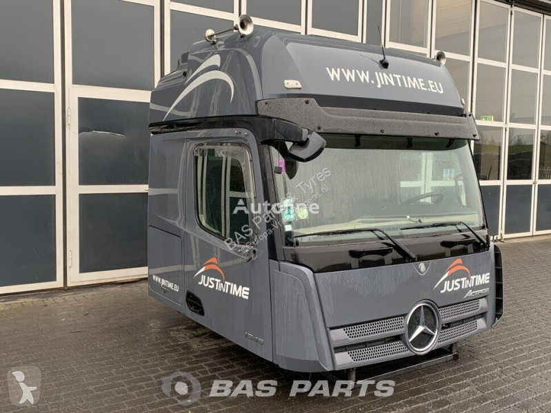 Reservdelar lastbilar Mercedes Cabine MP4...